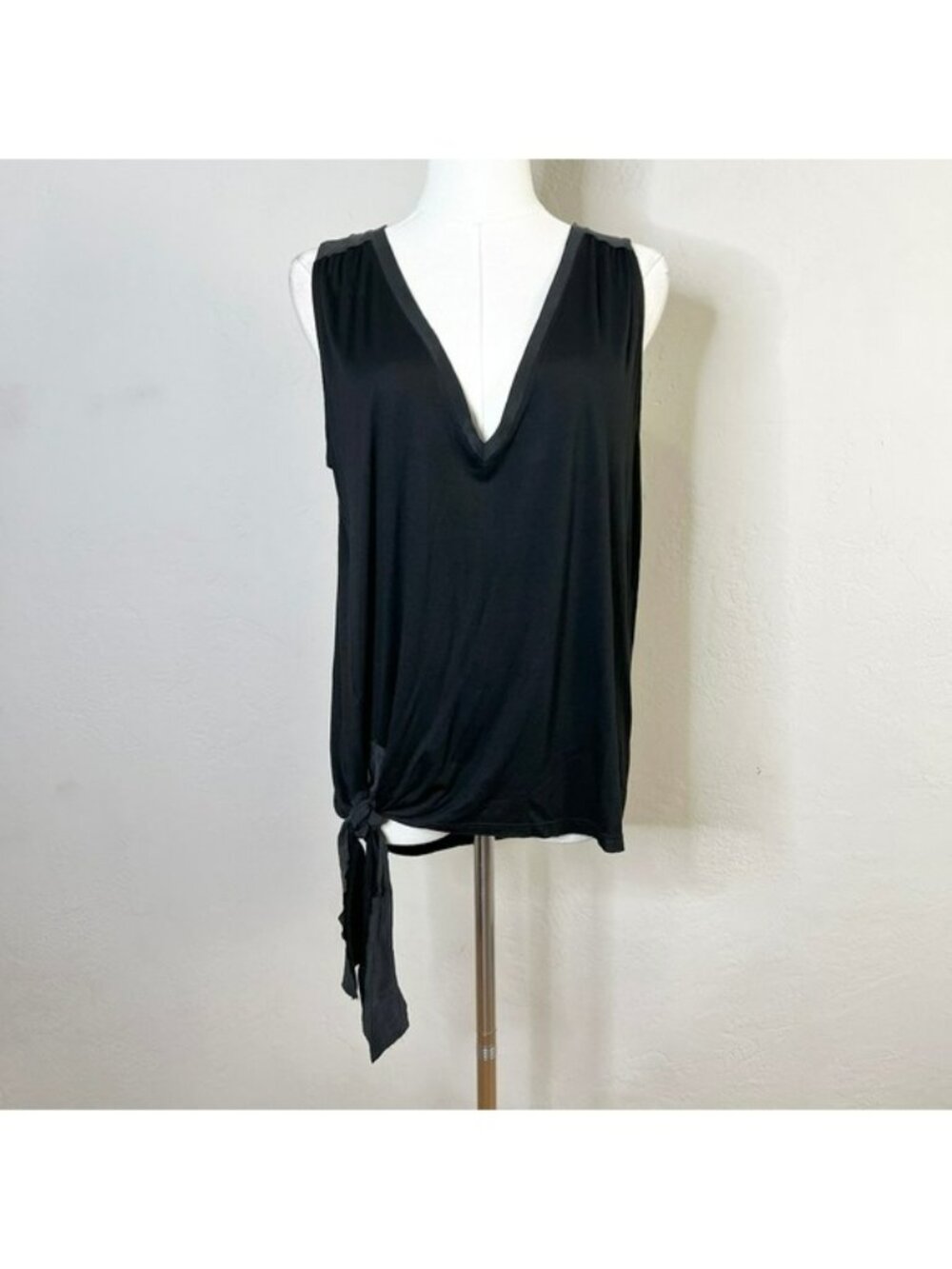 Feel The Piece Terre Jacobs Black Deep V-Neck Silk Trim Side Tie Tank Top M/L
